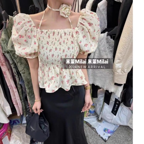 French square collar floral short-sleeved shirt for age reduction 2024 summer new design niche loose and versatile top for women