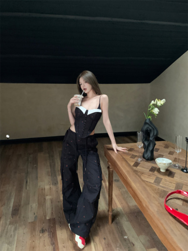 Actual shot of new casual suit for women, versatile camisole, sexy overalls, hot girl two-piece set