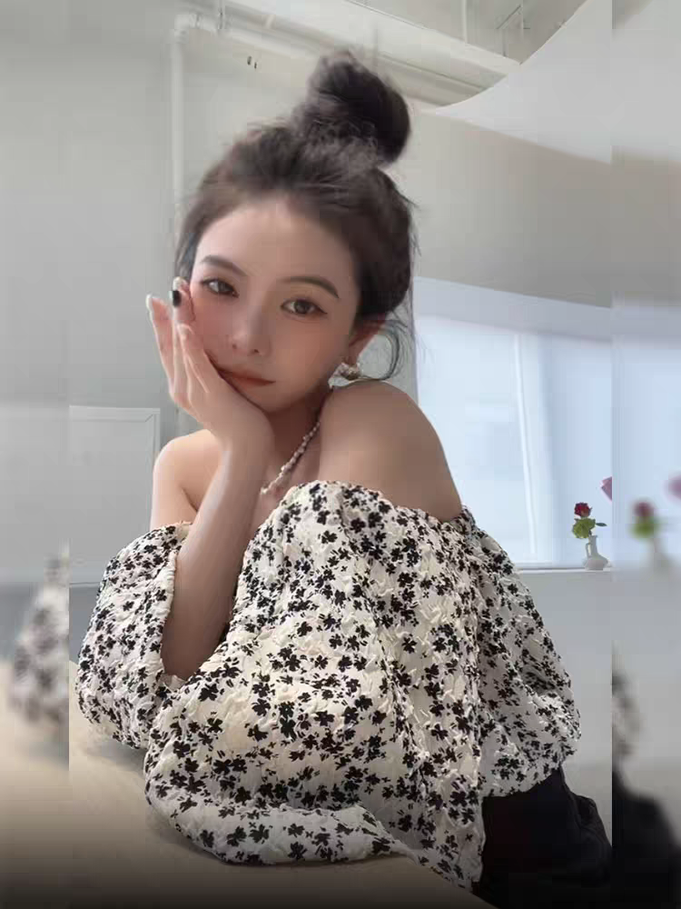 氣質夏季一字肩泡泡袖新款小眾蕾絲衫上衣碎花抹胸設計感女雪紡衫