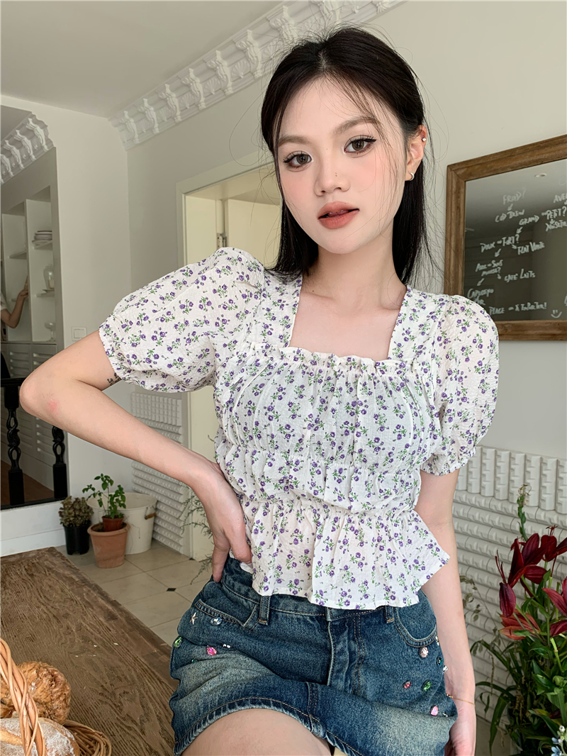 Actual shot French square neck puff sleeve short floral shirt