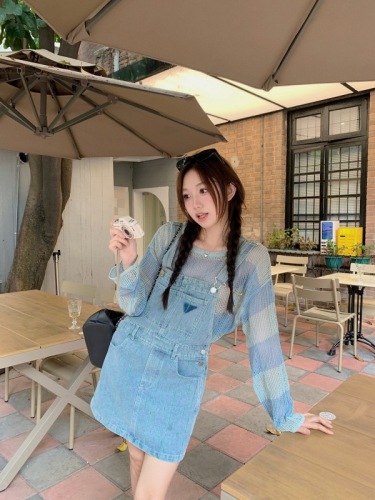 Actual shot~Korean style fashionable versatile knitted hollow top + denim skirt