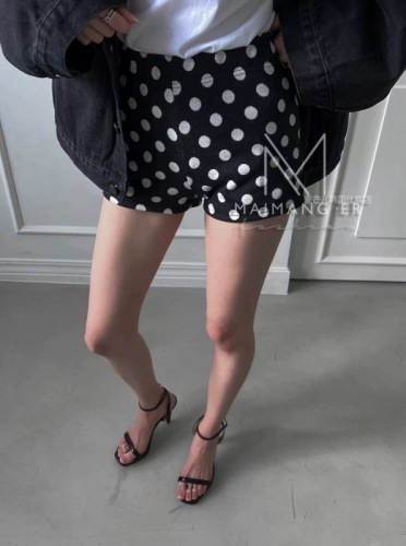 韩国女装2024早春性感波点纹凸显大长腿显瘦紧身热裤短裤