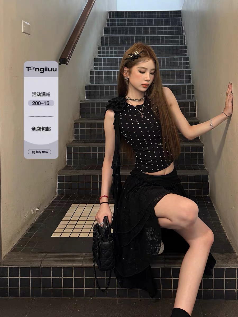 Tongiiuu 格蕾少女 設計感辣妹立體花朵波點背心修身顯瘦露背上衣