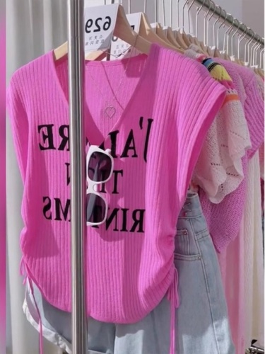  new summer style fashionable and age-reducing slimming sweater design niche rose pink short-sleeved top