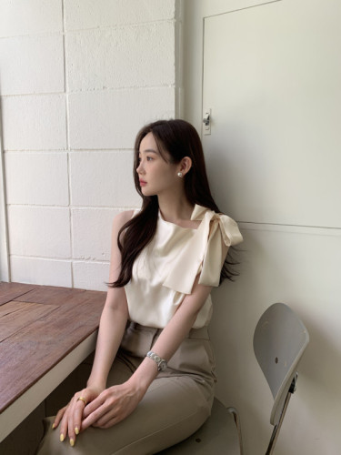 Korean chic summer temperament strap design satin shirt