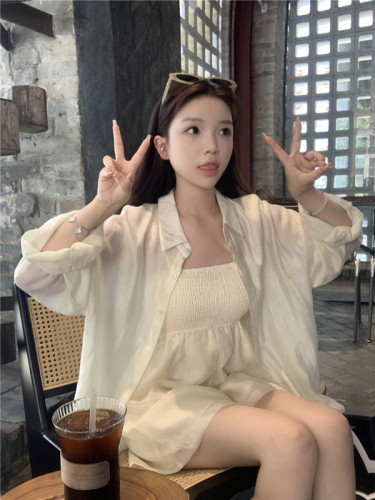 Actual shot of Korean casual, fashionable, breathable, thin, sun-protective multi-color cardigan shirt