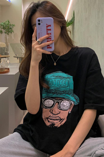 Actual shot of 200g pure cotton 2024 spring and summer retro portrait printing loose mid-length short-sleeved T-shirt for women