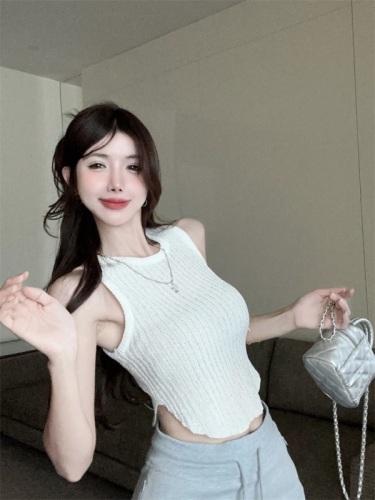 Real shot summer round neck off-shoulder slim fit sweet and gentle style solid color pullover sweater vest for women