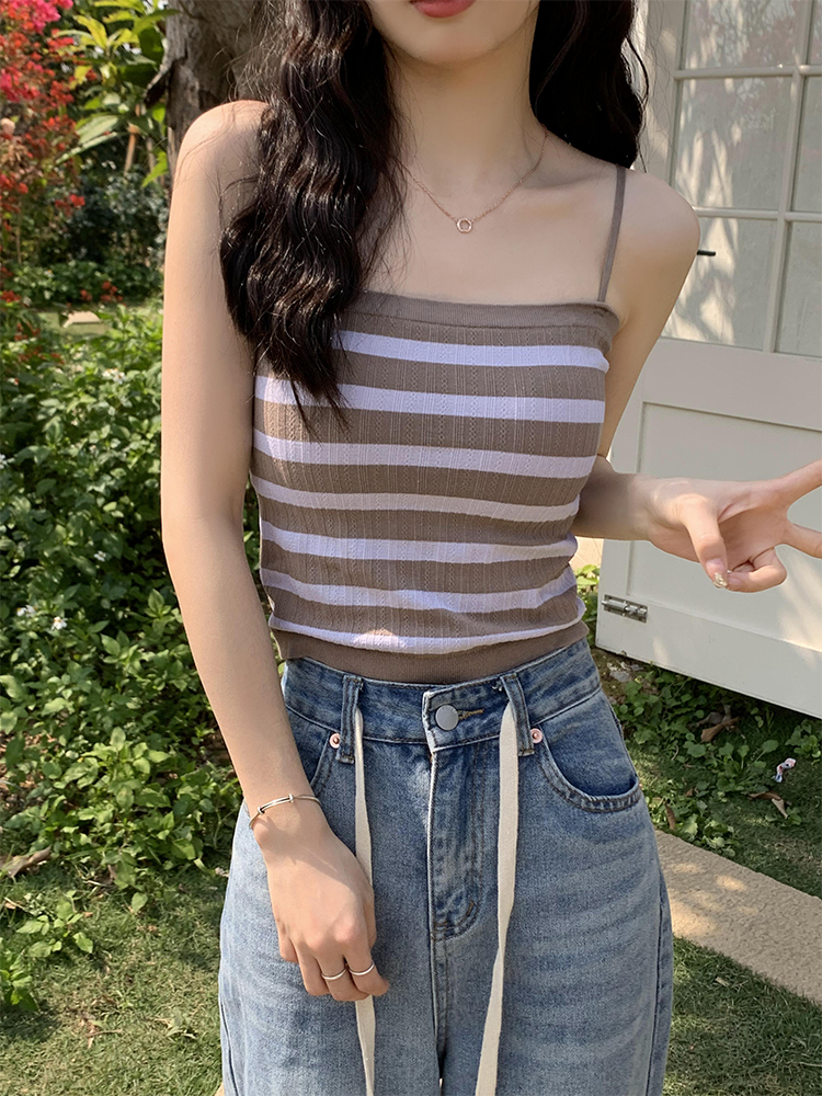 Actual shot of new summer color, simple and thin style, inner wear and outer wear, girl's vest top with breast pads for women