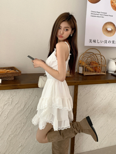 Actual shot of 2024 summer new style irregular white lace splicing suspender dress for women with slim waist and inner skirt