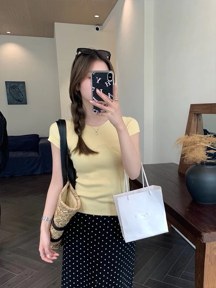 Wu77 pure desire thin round neck knitted short-sleeved women's vertical pit strip texture slim fit inner layering shirt top