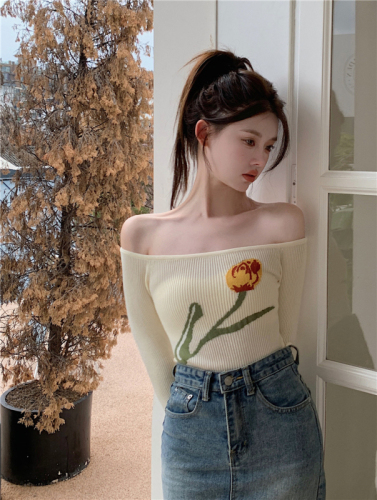 Flower large round neck one-shoulder inner-layered bottoming sweater for women  new autumn style versatile long-sleeved top