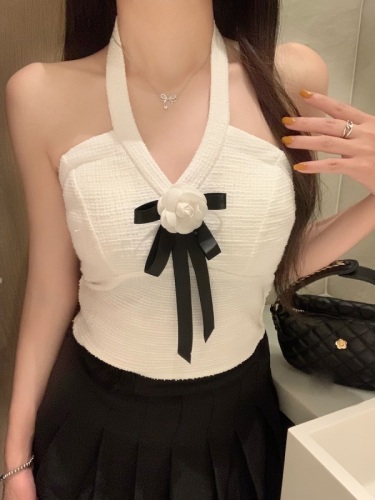Real shot ~ Xiaoxiangfeng halterneck camisole for women summer French sweet and spicy style short style hot girl top for inner wear and outer wear