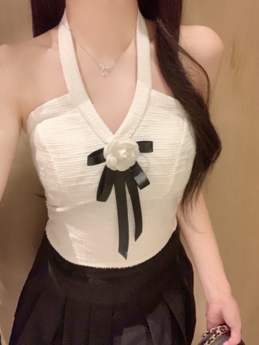 Real shot ~ Xiaoxiangfeng halterneck camisole for women summer French sweet and spicy style short style hot girl top for inner wear and outer wear