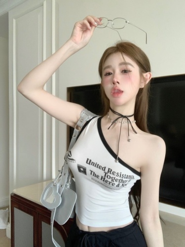 Real shot of hot girl American style slanted shoulder printed camisole female summer letter slimming pure lust style top