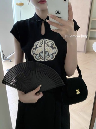 新中式国风短袖女夏季2024年新款设计感显瘦正肩上衣飞飞袖