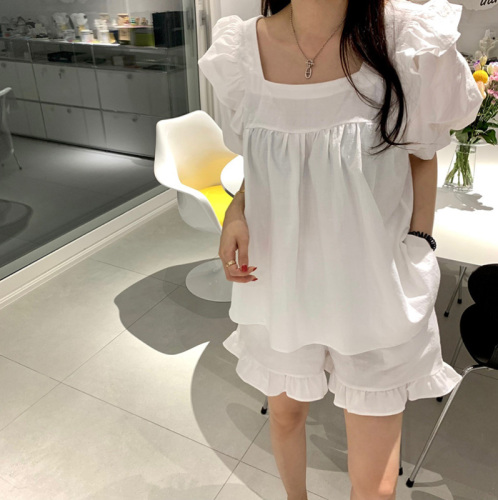 Original ready-made short-sleeved women's pajamas pullover square collar ruffled sweet princess style can be worn outside home clothes set