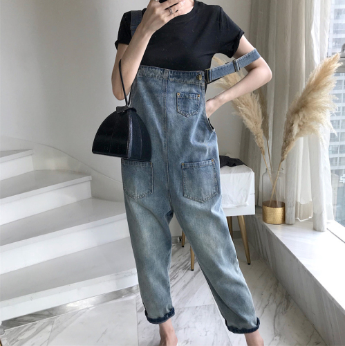 Internet celebrity denim overalls for women 2024 spring and summer new loose Korean style cat claw student monster cute nine-point pants