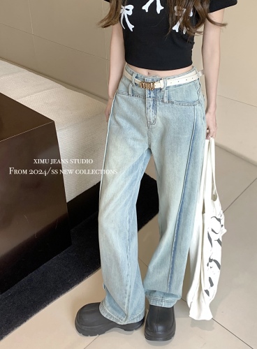 Real shots of spliced ​​straight wide-leg spring and summer jeans