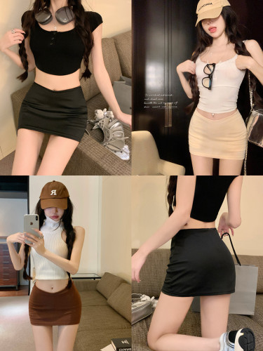 Real shot of sexy hot girl V-shaped low-waist black tight hip skirt female American mini skirt pants A-line skirt