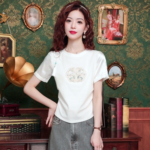 New Chinese style national style heavy industry embroidery versatile short-sleeved T-shirt for women in spring and summer small people's disc buckle waist slimming top