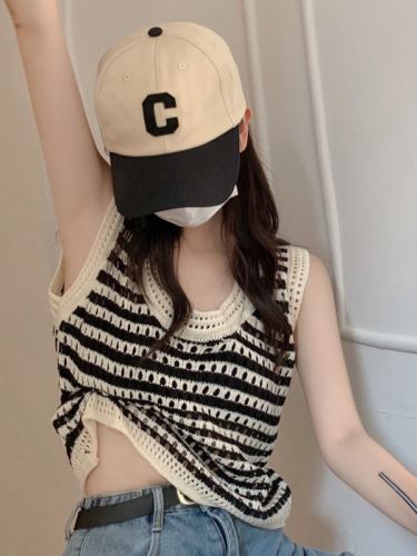 Real shot and real price Summer sweet and spicy contrast striped hollow knitted vest stacking vest top for women