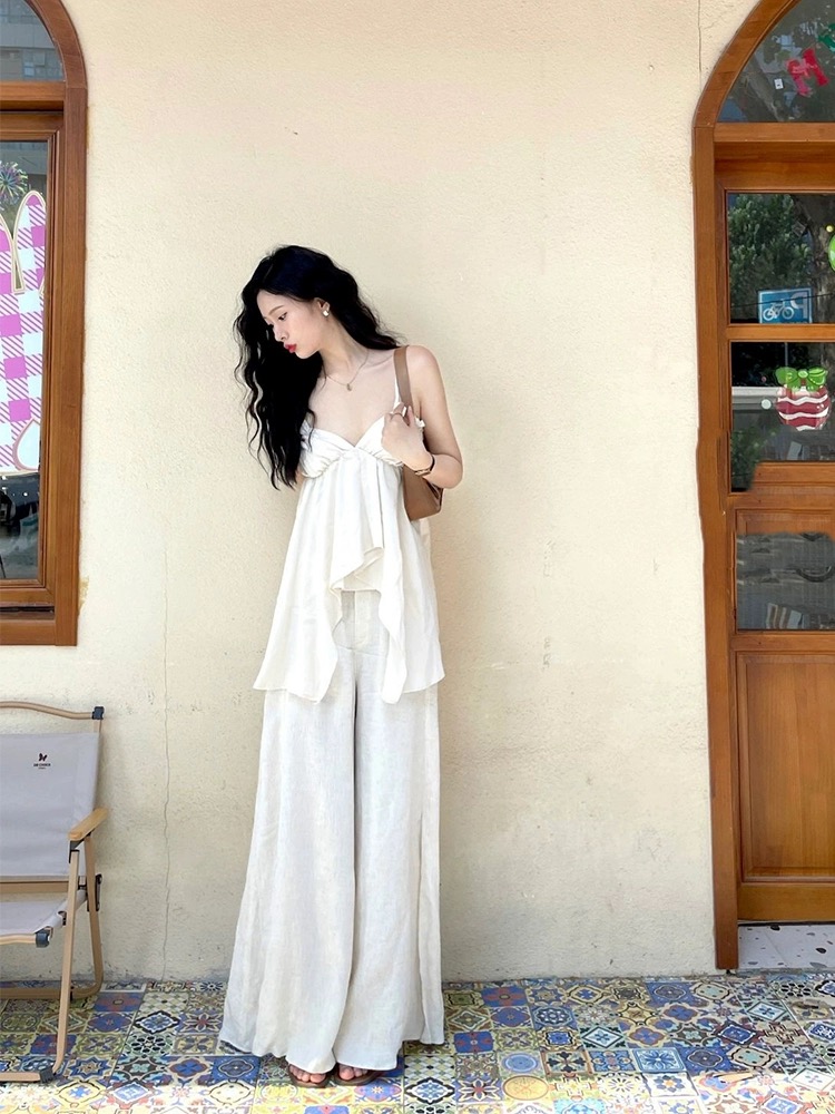 多巴胺穿搭不規則吊帶上衣女v領純欲優雅設計感闊腿慵懶風拖地褲