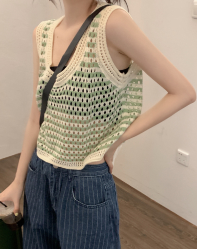 Real shot and real price Summer sweet and spicy contrast striped hollow knitted vest stacking vest top for women