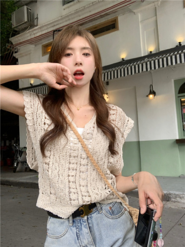 Actual price, real shot, Korean style hollow crochet sleeveless short shirt and vest for women