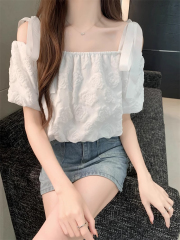 One-shoulder spaghetti strap puff-sleeved top for women, stylish and niche design, summer French retro style, gentle clavicle revealing, beautiful blouse