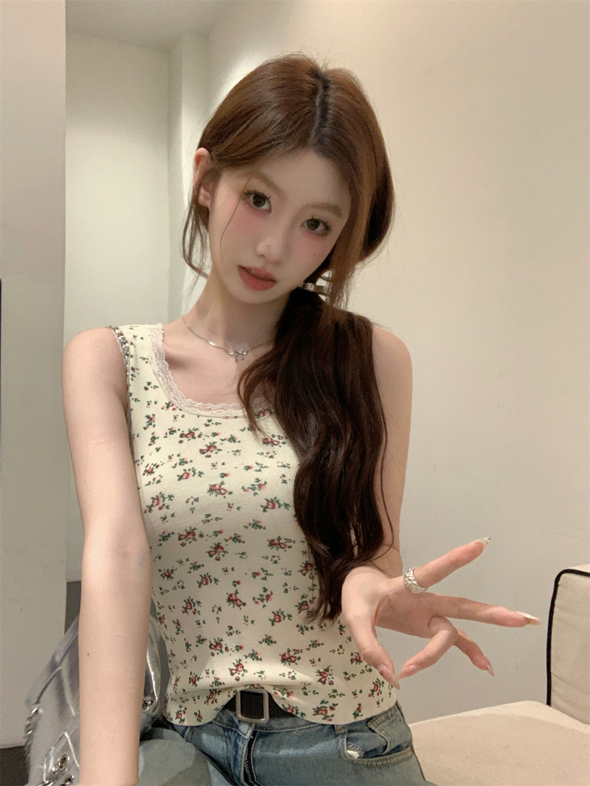 實拍 夏季韓版純欲蕾絲拼接碎花設計感修身針織背心上衣