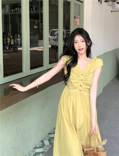 Real shot ~ Western-style V-neck hanging shoulder design, gentle style, slimming and loose mid-length skirt for girls, college style