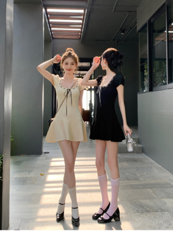 NIMO WANG Almond Milk Heart Ice Silk Cool Knitted Cable Dress Slim Fit Short Skirt