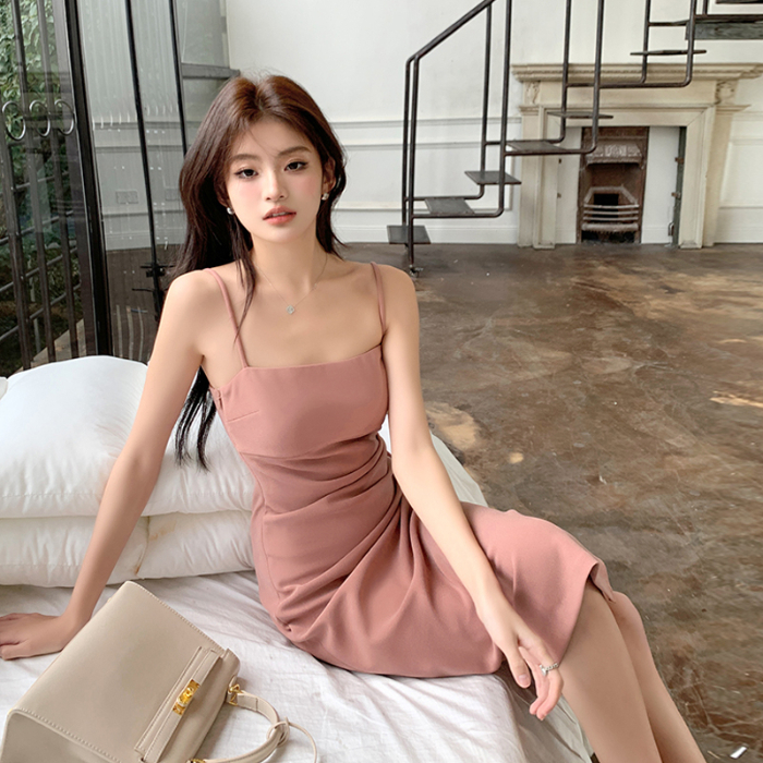 2024 spring and summer new French suspender dress with scheming slits and pleats to show temperament, high-end one-line collar long skirt for women