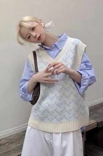 Actual shot and real price Spring Korean style layered knitted vest jacquard sweater fashionable waistcoat vest for women