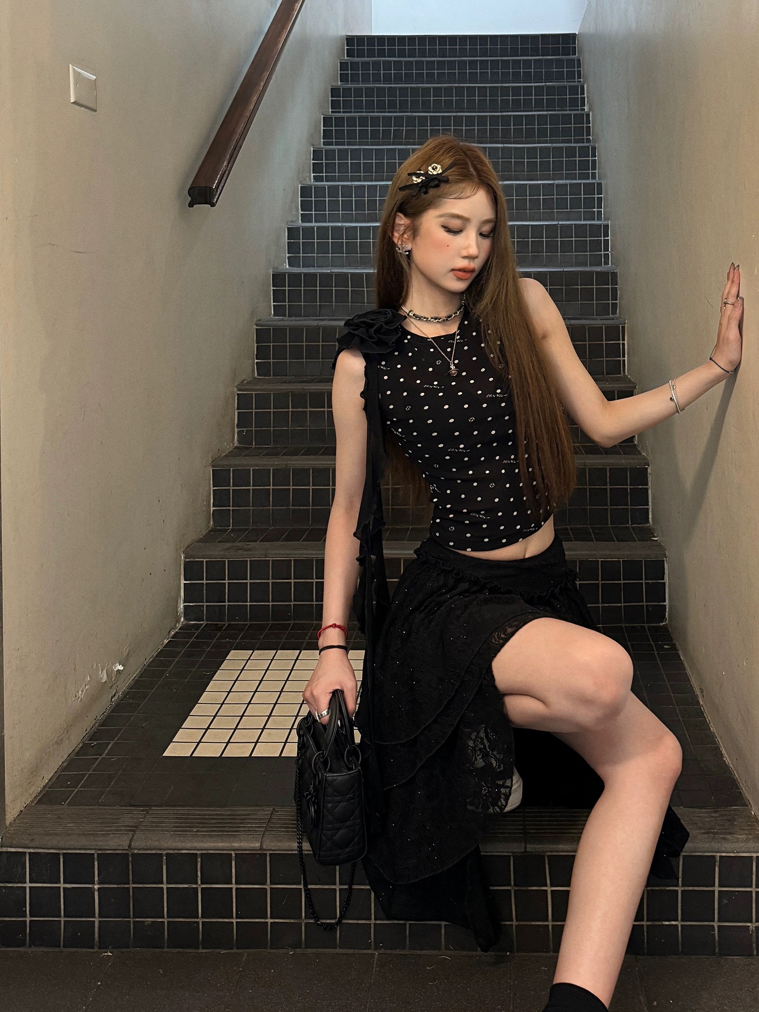 Tongiiuu 格蕾少女 設計感辣妹立體花朵波點背心修身顯瘦露背上衣