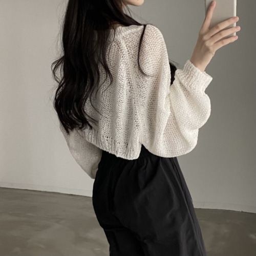 Real shot protection ~ Korean chic fat mm loose lazy knitted cardigan bat sleeves gentle wind sun protection shawl top