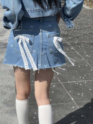 Embroidered bow lace ribbon denim skirt