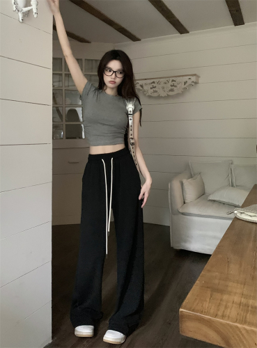 Real shot of drapey soft and waxy tall pants for spring and autumn, light skin, comfortable elastic waist, versatile casual pants
