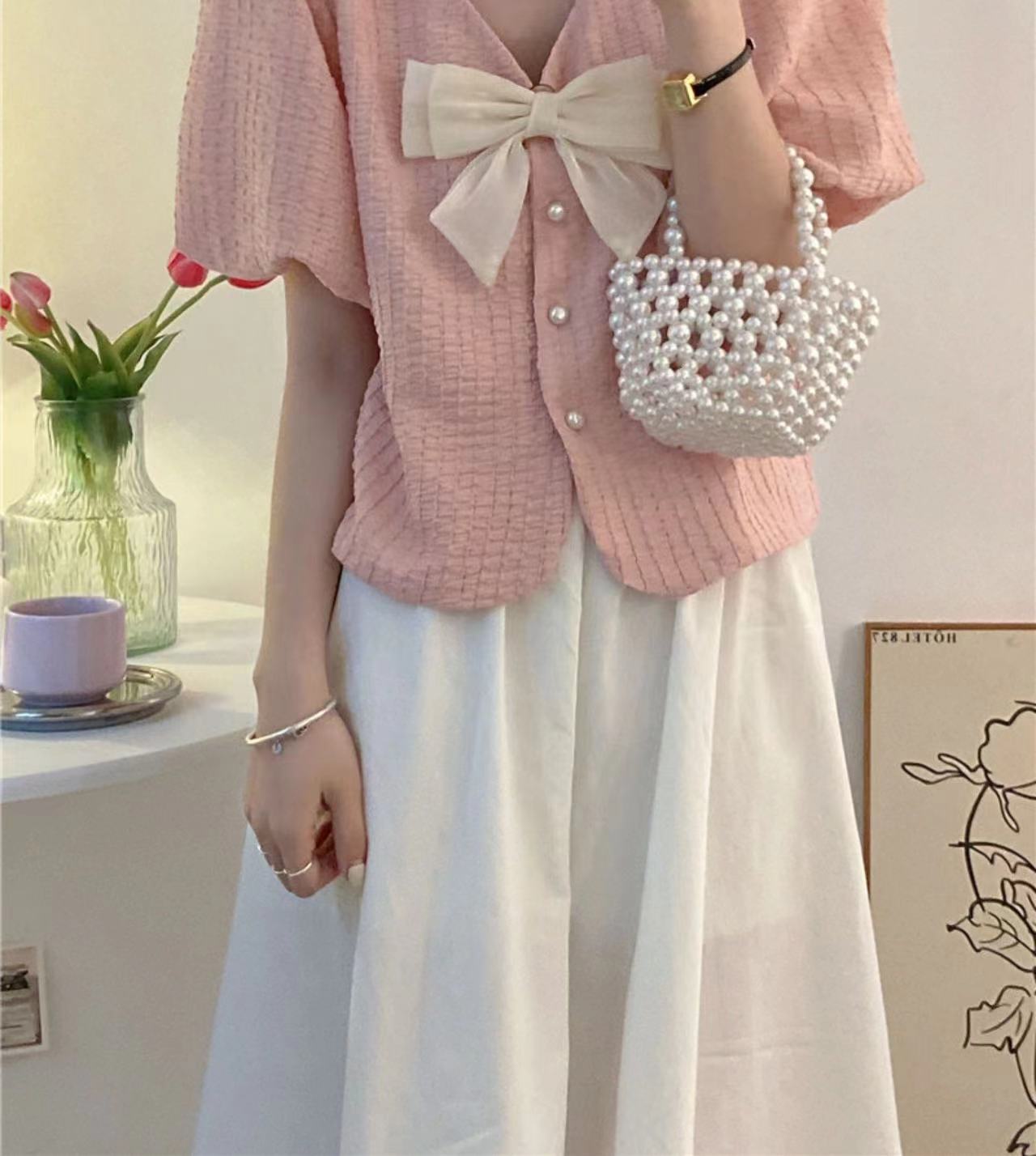 French V-neck puff short-sleeved shirt 2024 spring new women's chic and beautiful shirt shirt short top