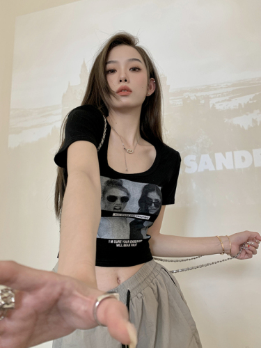 Real shot!  Portrait printed short T-shirt for women Korean style square collar exposed collarbone short shoulder pad top 2491