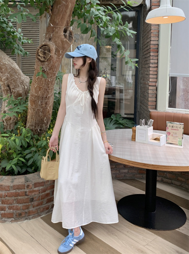 Real shot ~ Hepburn style off-white vest dress women's summer slim A-line skirt with large hem and temperament long skirt