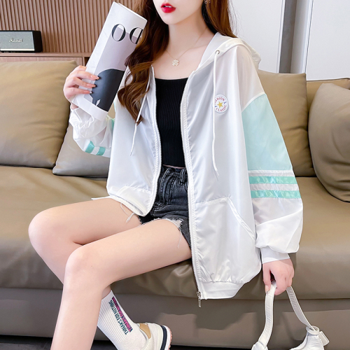 Real shot Summer loose casual contrast color versatile thin zipper long-sleeved cardigan sun protection hooded jacket for women