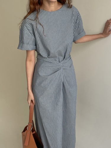 Korean INS Dongdaemun French retro niche striped design knot strap temperament long dress