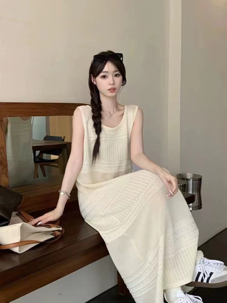 French retro hollow knitted vest dress for women 2024 spring new temperament slim A-line long skirt