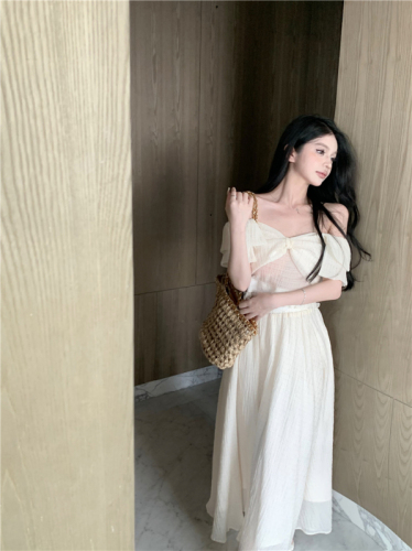 Real shot!  First love temperament holiday style flying sleeve top and skirt two-piece suit for women summer