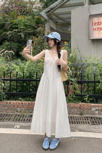 Real shot ~ Hepburn style off-white vest dress women's summer slim A-line skirt with large hem and temperament long skirt