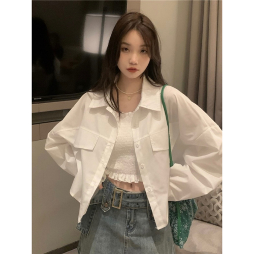 Real shot!  Spring and summer versatile tube top suspender + design and temperament long-sleeved shirt and jacket two-piece suit