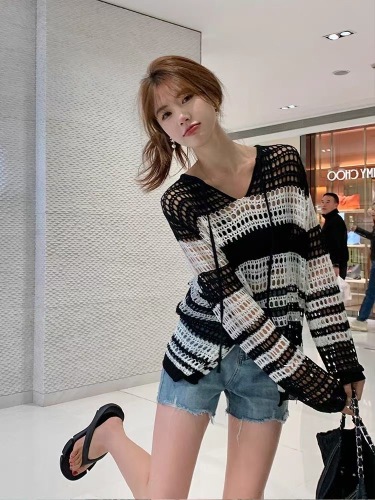 Tmall quality lazy design hollow sweater summer new loose and flesh-covering slimming sun protection shirt