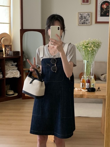 Designed denim suspender skirt for women summer 2024 new Korean commuting casual loose straight skirt